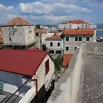 Stonehouse * Βόντιτσε