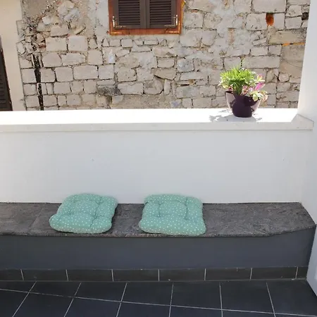 Stonehouse Privatunterkunft Vodice